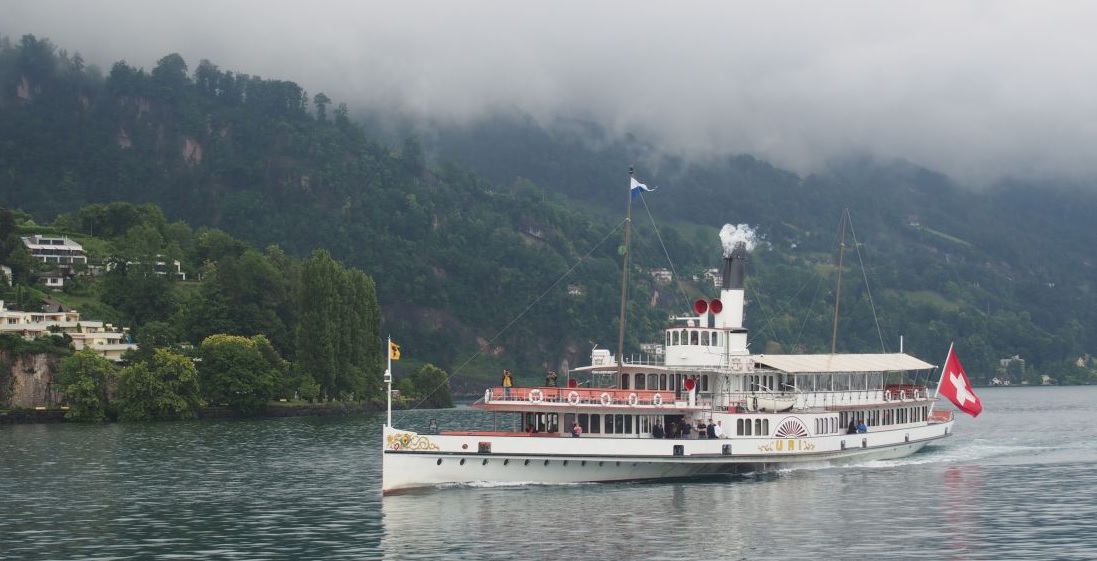 Paddle Steamer Uri